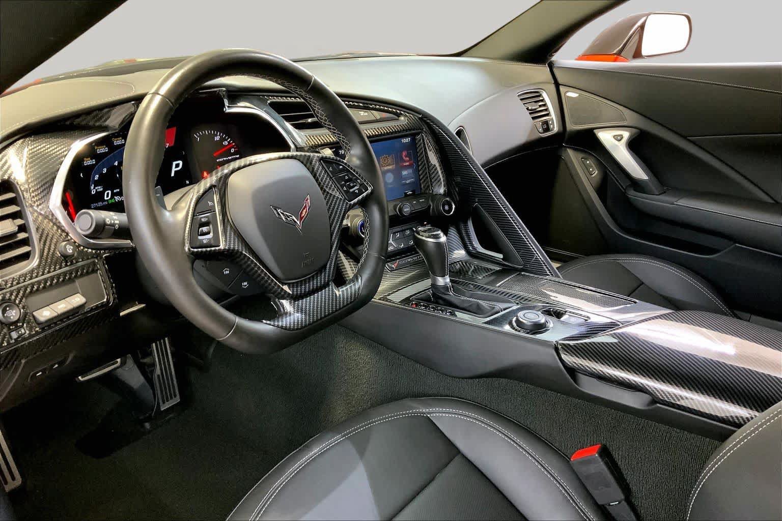 Used 2016 Chevrolet Corvette Stingray Coupe w/ 2LT Preferred Equipment Group RWD image 17