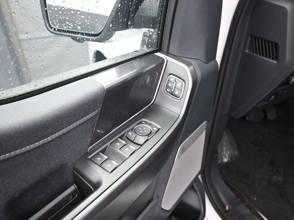 New 2025 Ford F150 Lariat w/ Equipment Group 501A Mid image 23