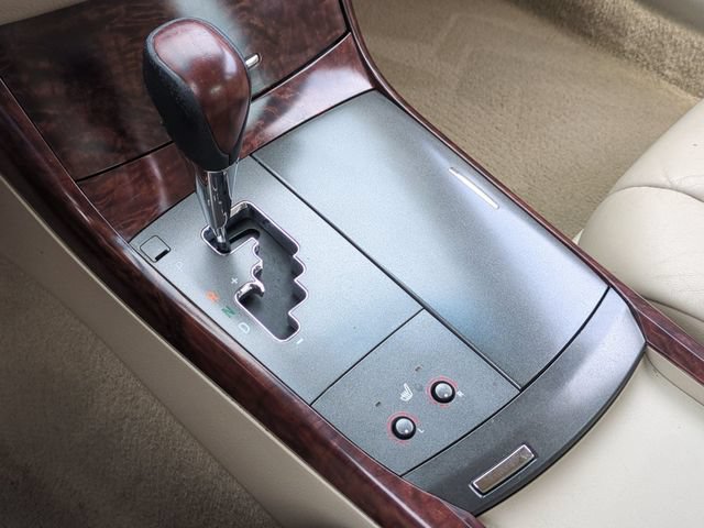 Used 2012 Toyota Avalon XLS FWD image 9
