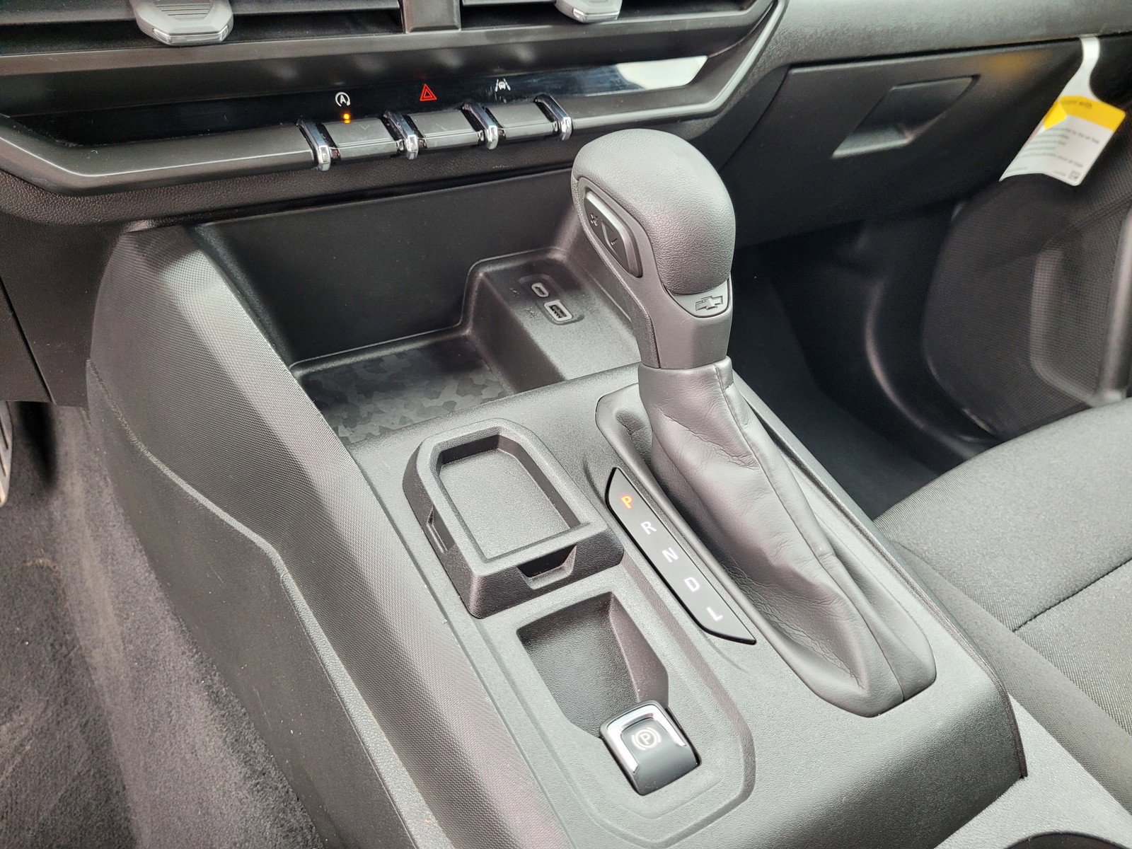 Used 2024 Chevrolet Colorado W/T image 19