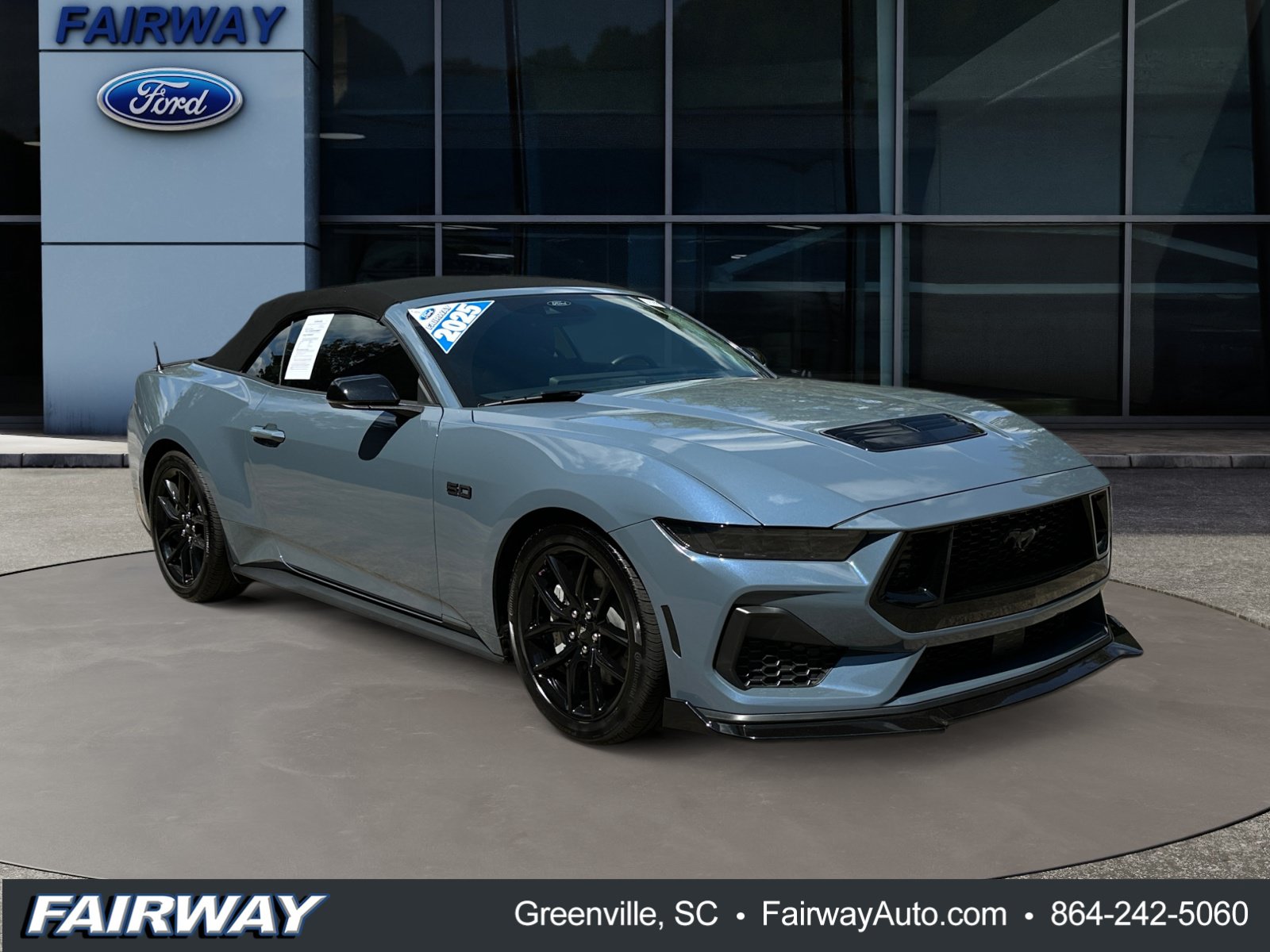 Used 2025 Ford Mustang GT Premium RWD image 3