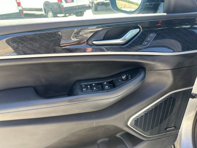 Used 2023 Jeep Grand Cherokee Trailhawk w/ Advanced Protech Group II AWD/4WD image 22