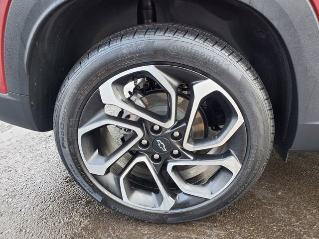 Certified 2024 Chevrolet Trax RS w/ Sunroof Package image 9
