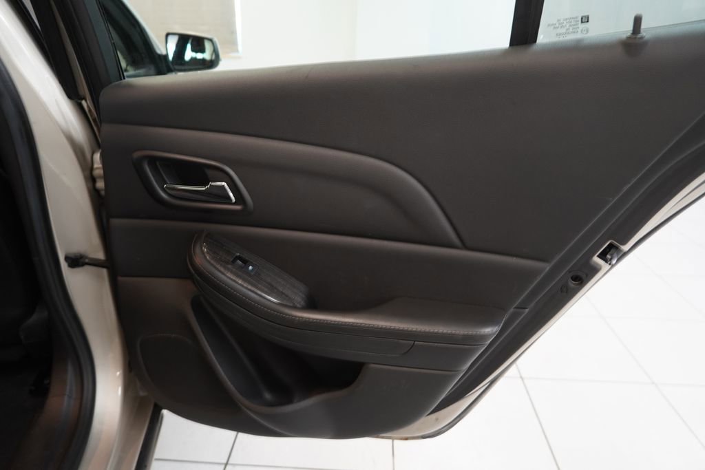 Used 2015 Chevrolet Malibu LT w/ Power Convenience Package FWD image 27