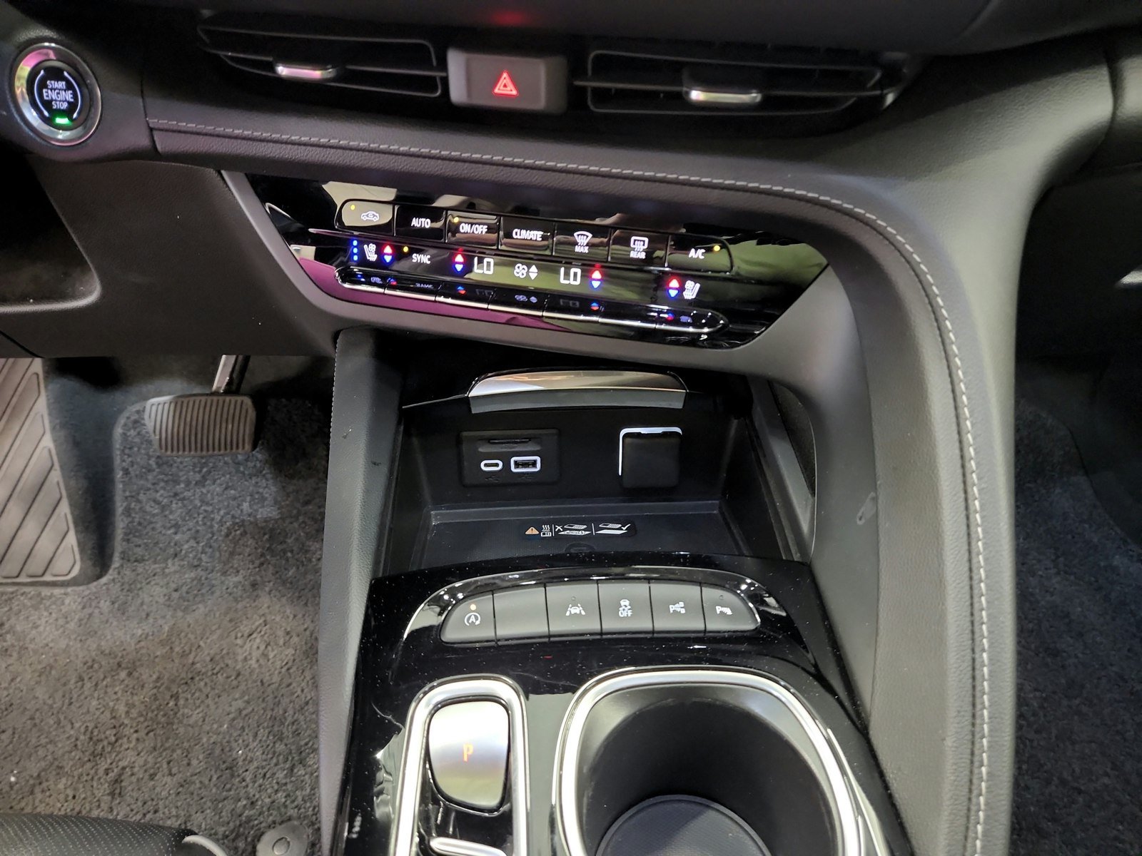 Used 2023 Buick Envision Avenir FWD image 24