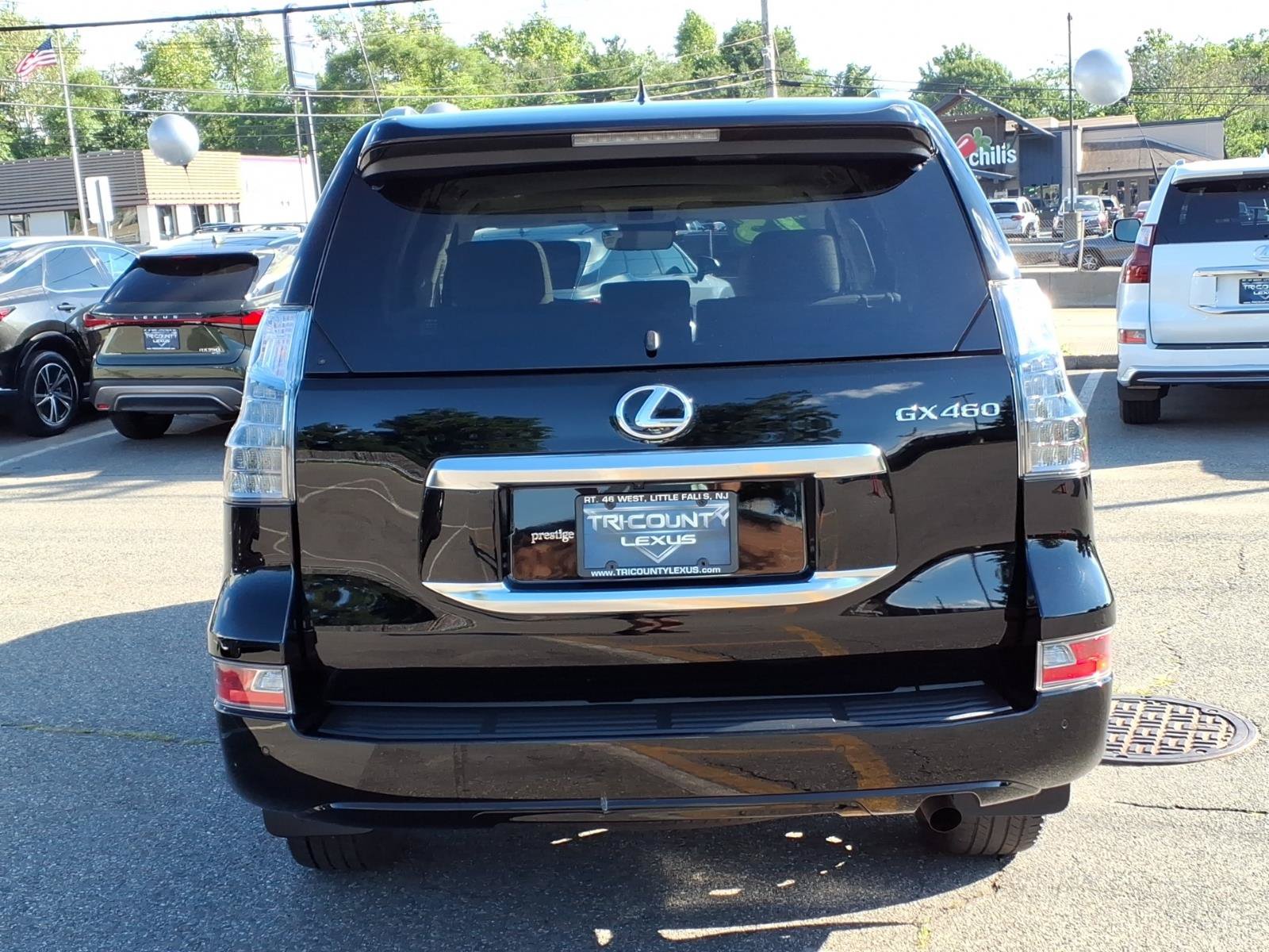 Certified 2023 Lexus GX 460 Premium w/ Premium Package AWD/4WD image 6