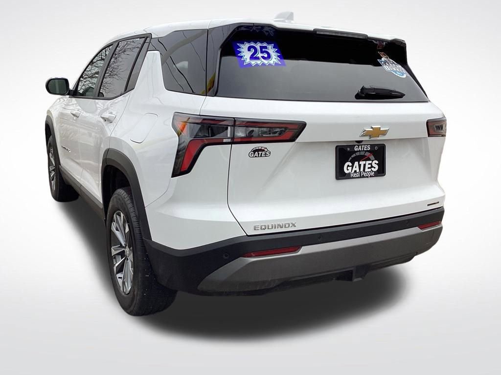Used 2025 Chevrolet Equinox LT FWD image 9