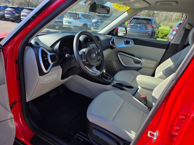 Used 2020 Kia Soul LX FWD image 14