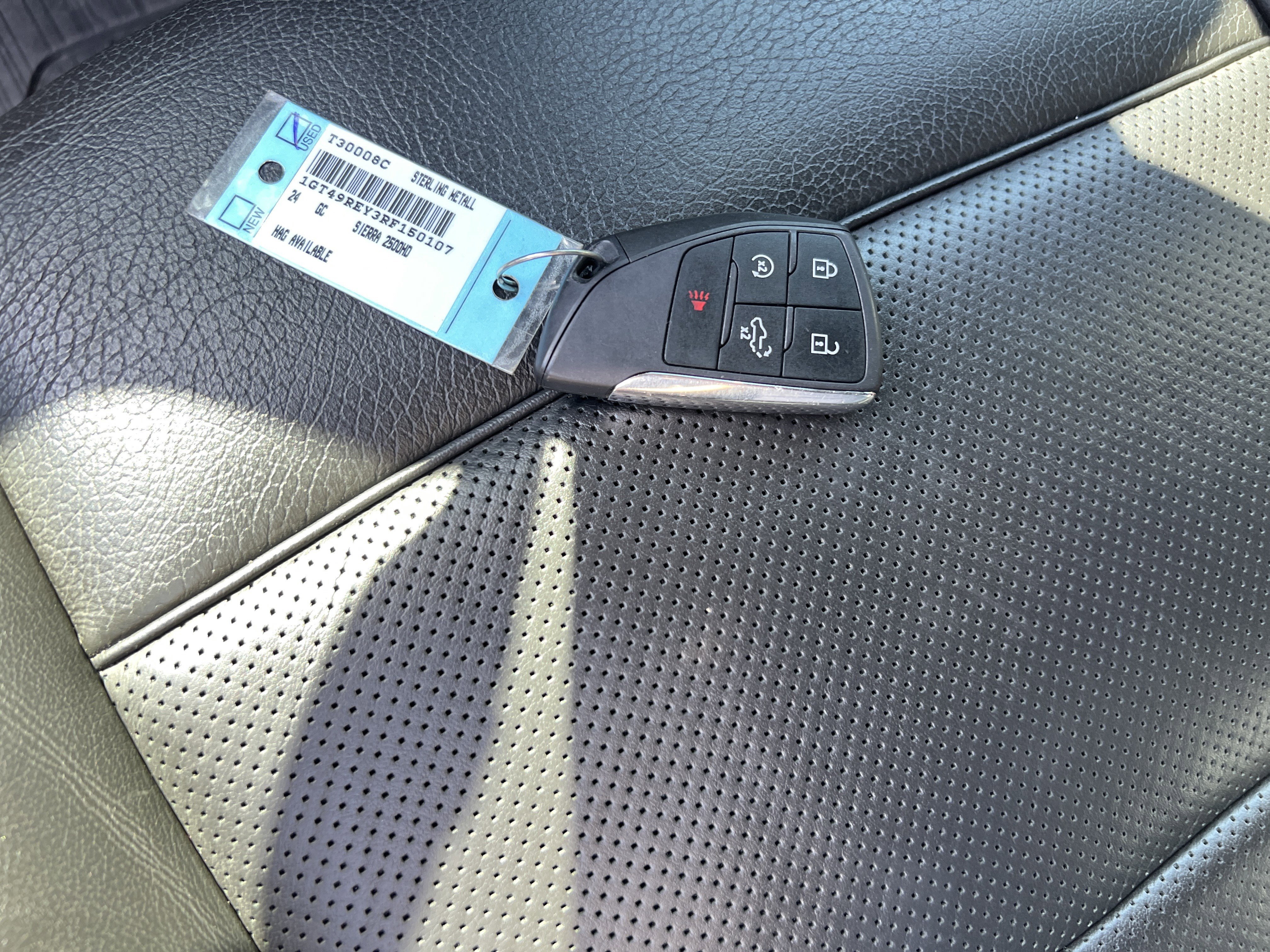 Used 2024 GMC Sierra 2500 Denali w/ Denali Reserve Package image 33