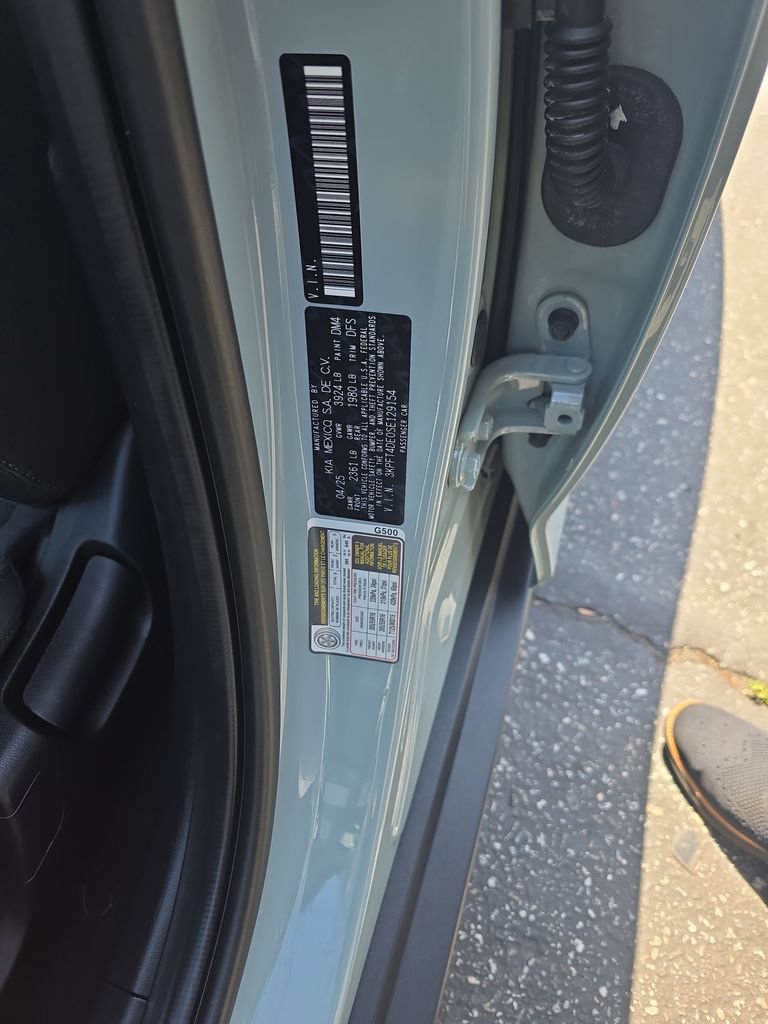 Used 2025 Kia K4 FWD image 28