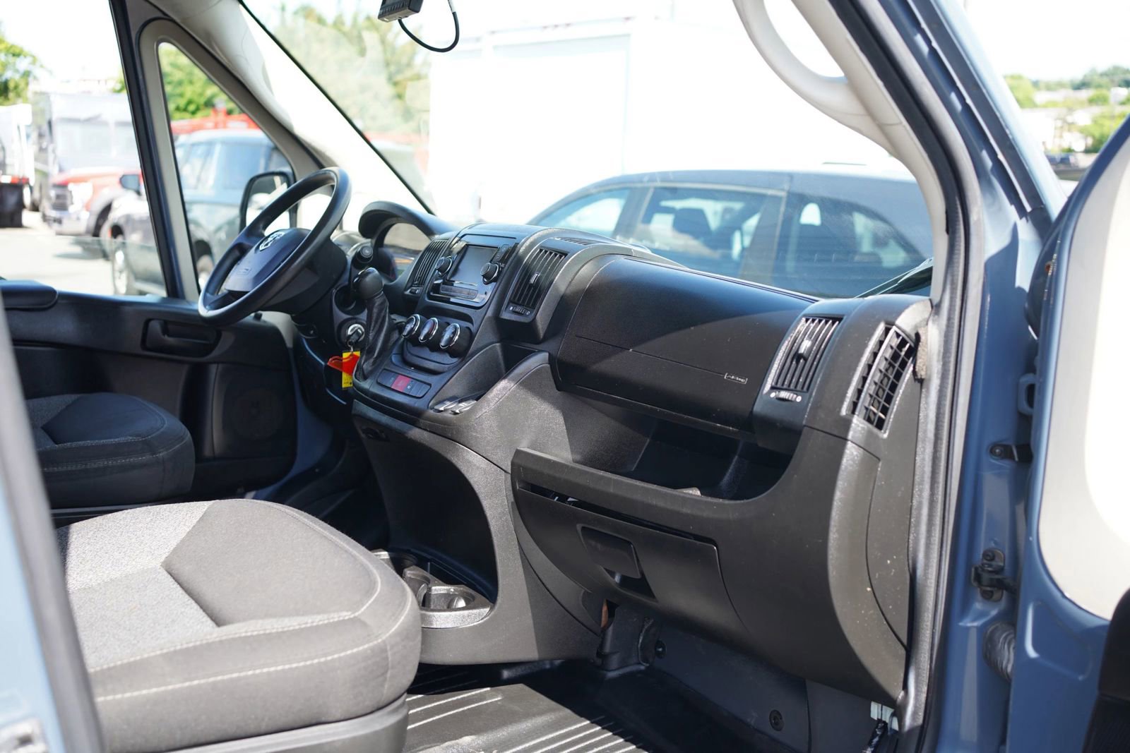 Used 2020 RAM ProMaster 3500 FWD image 2