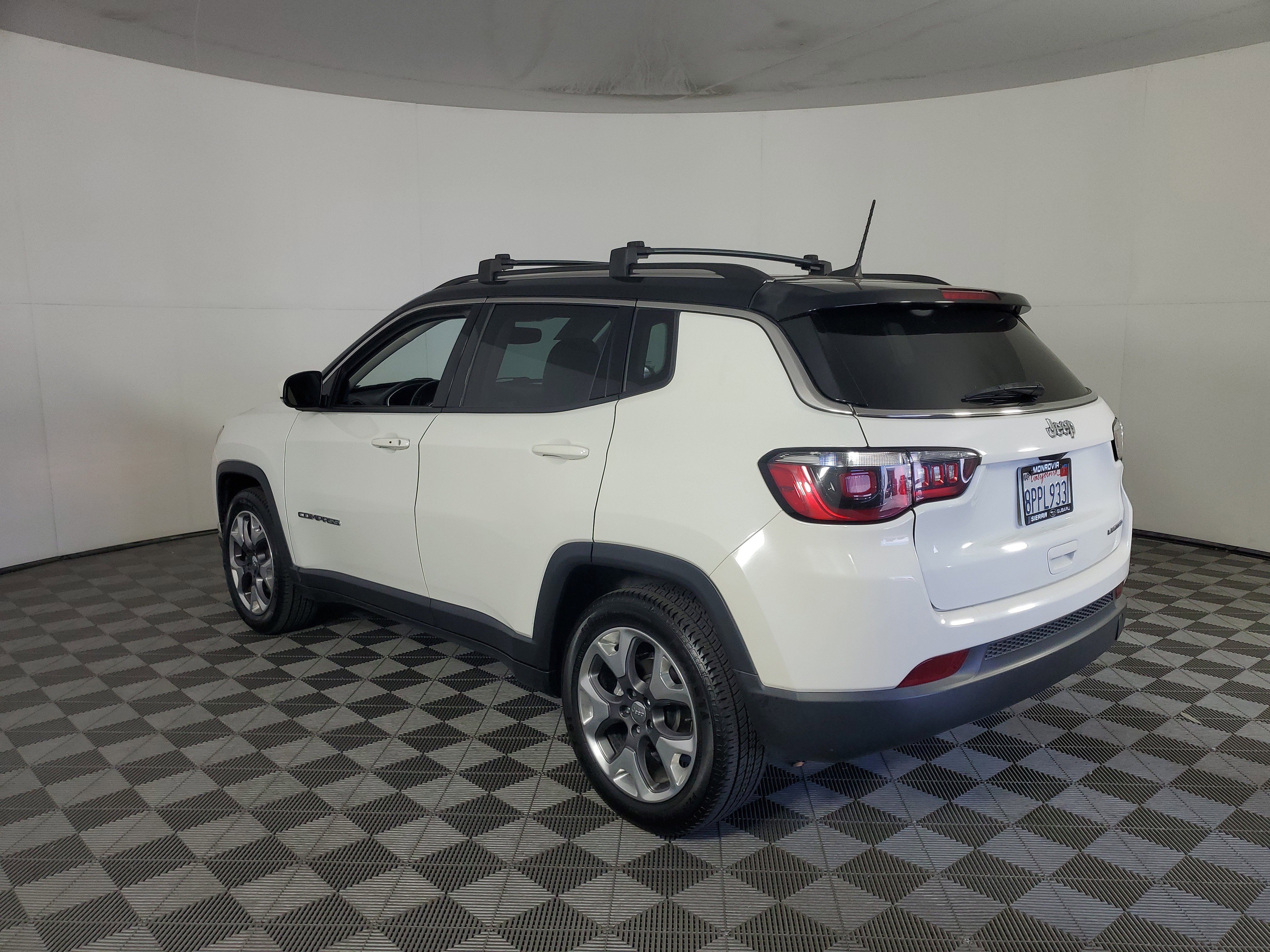 Used 2020 Jeep Compass Limited FWD image 6