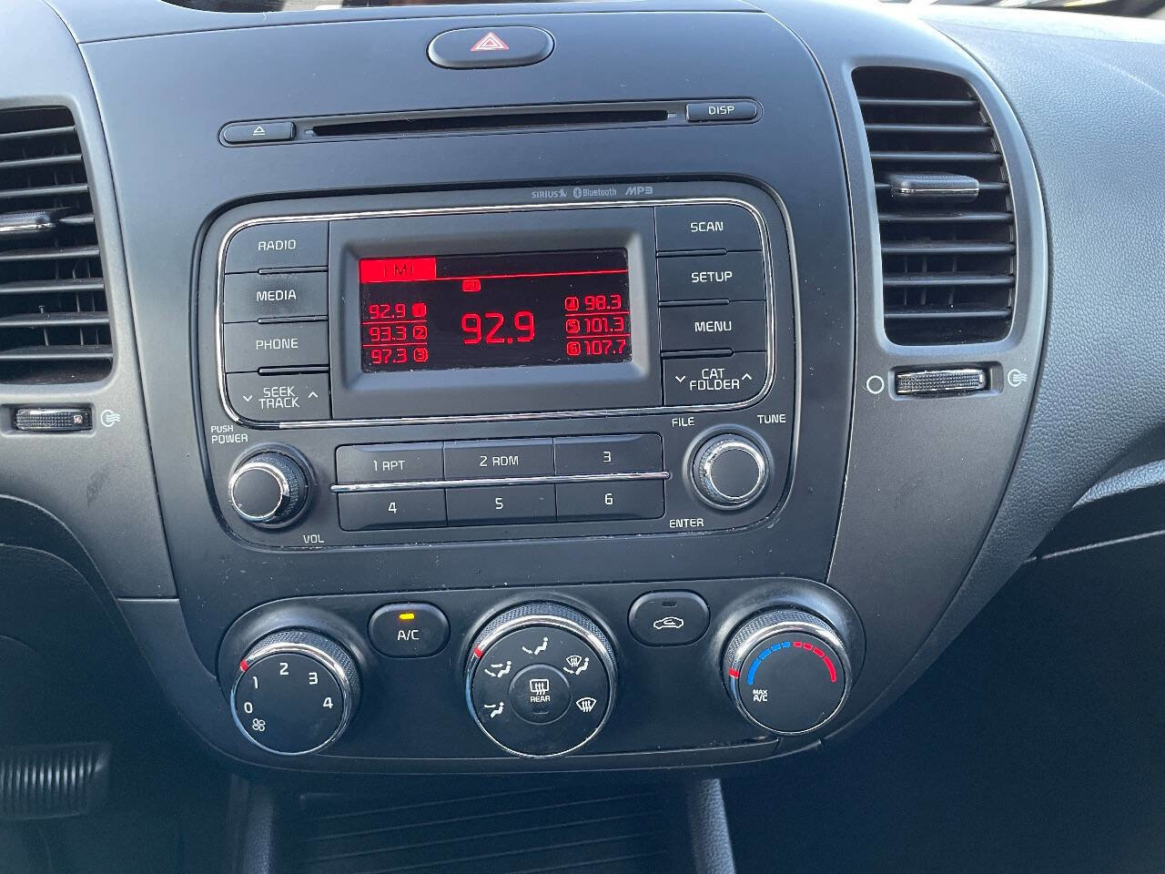 Used 2014 Kia Forte LX w/ Popular Package image 21