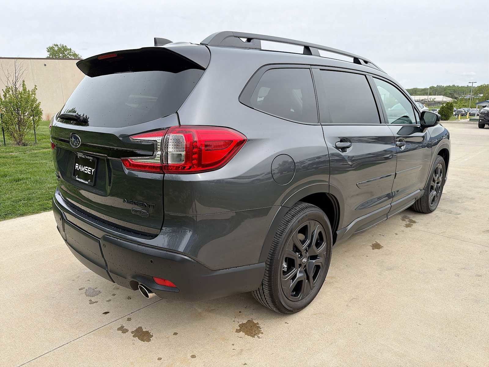 Used 2024 Subaru Ascent Onyx Edition Limited AWD/4WD image 6