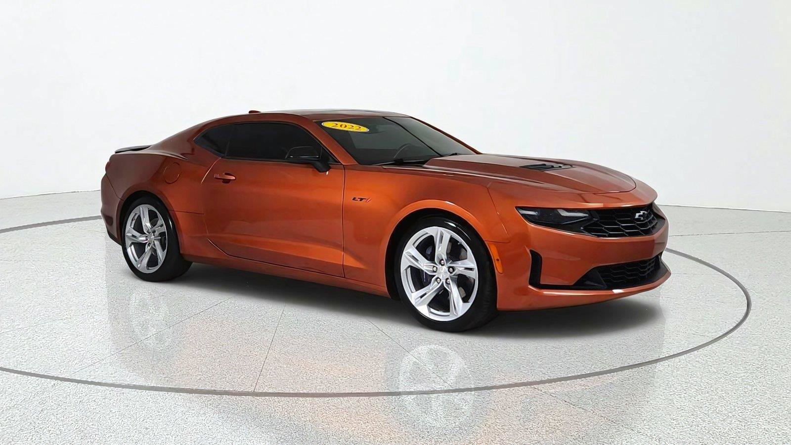 Used 2022 Chevrolet Camaro LT w/ Technology Package RWD image 8
