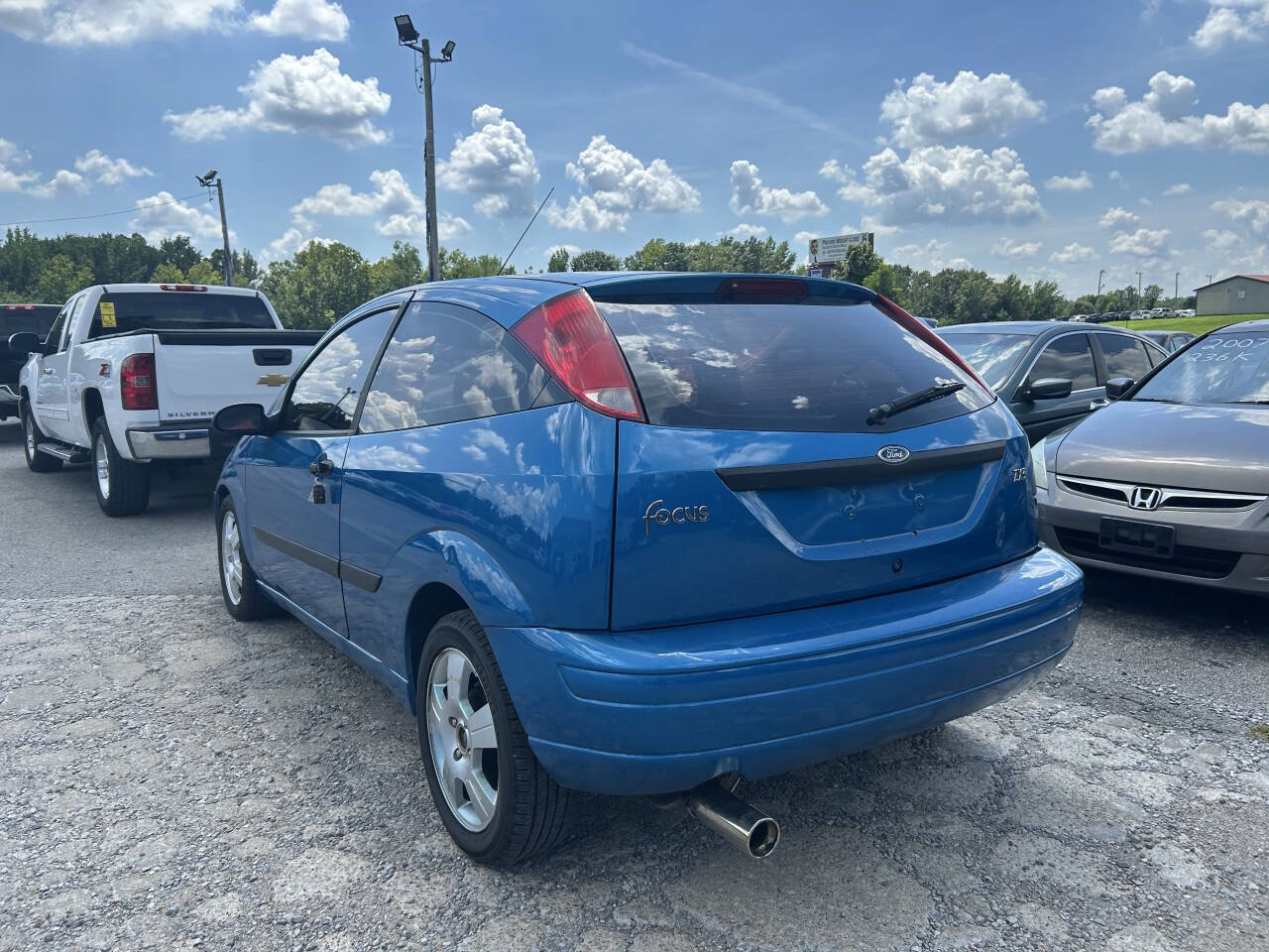 Used 2004 Ford Focus ZX3 Hatchback image 3