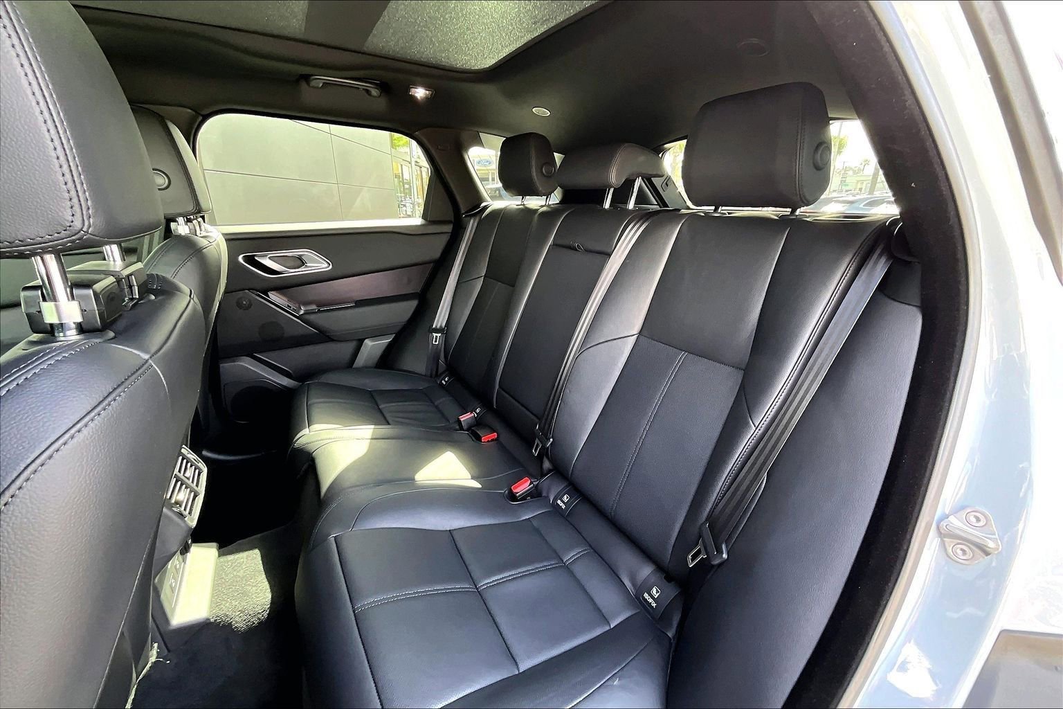 Used 2026 Land Rover Range Rover Velar Dynamic SE image 26