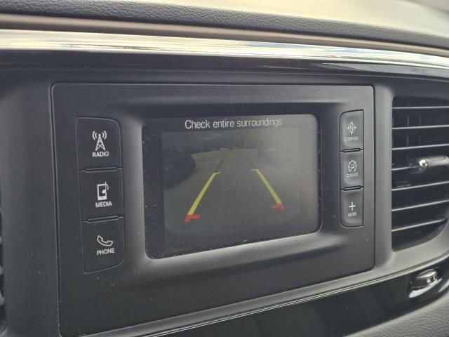 Used 2017 Chrysler Pacifica Touring image 27