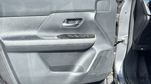 New 2027 Nissan Kicks SV AWD/4WD image 23