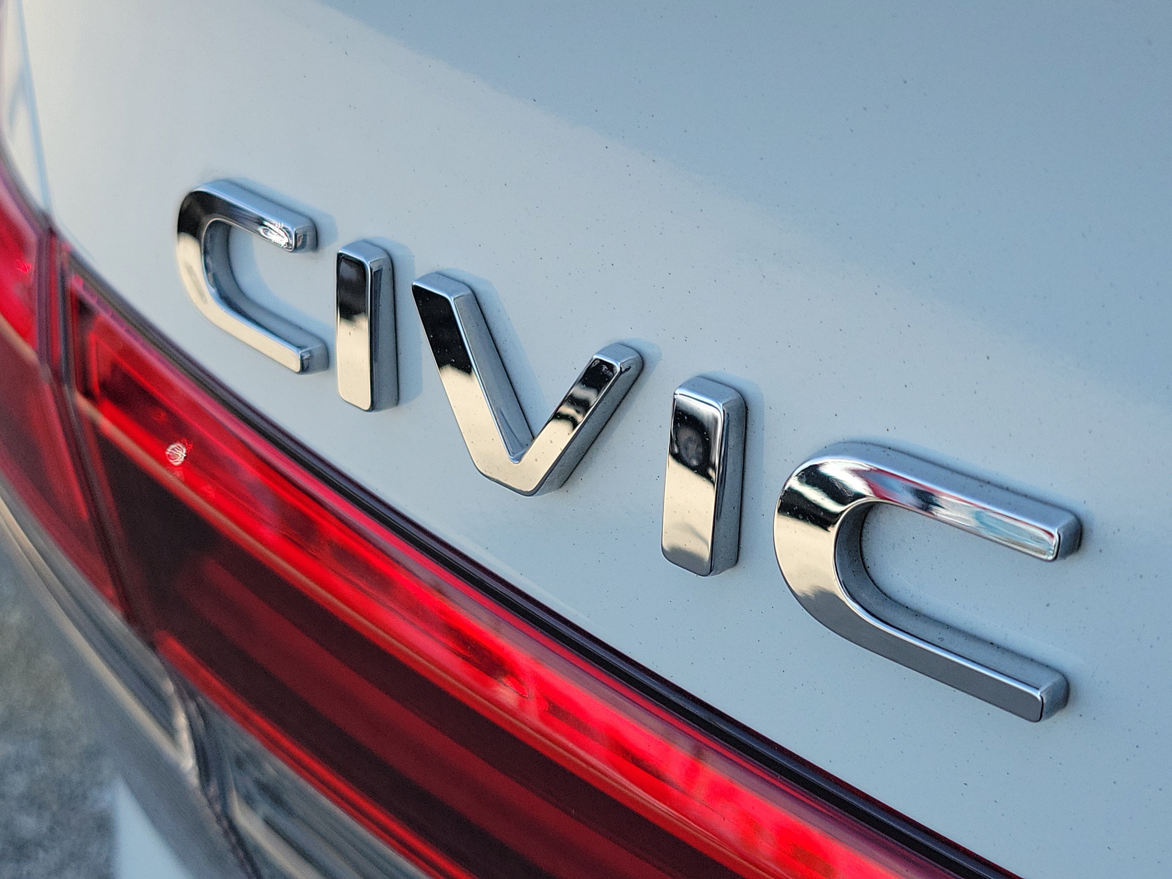 Certified 2024 Honda Civic Touring image 9
