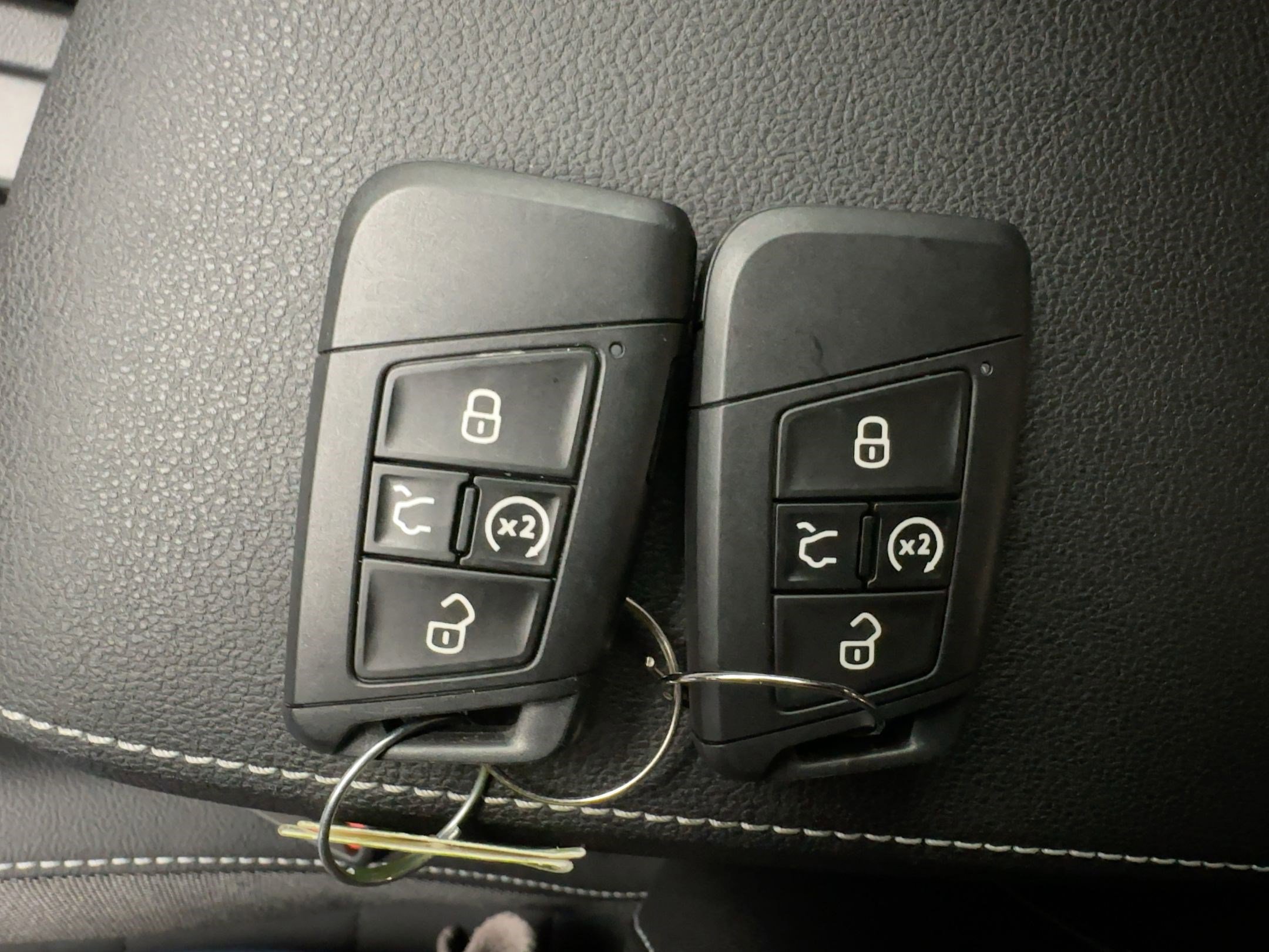 Used 2024 Volkswagen Taos SE image 29