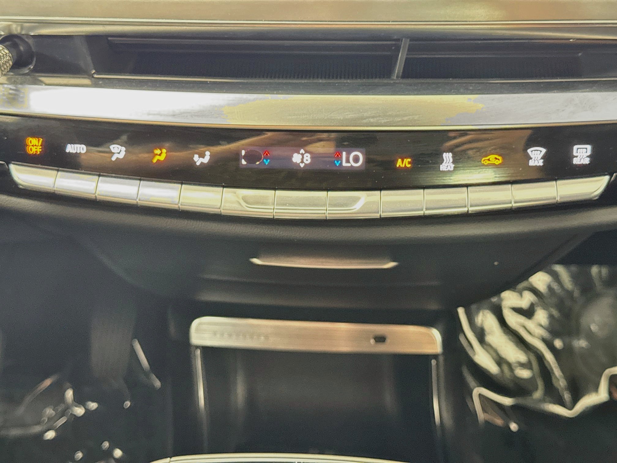 Used 2025 Cadillac Lyriq Sport AWD/4WD image 18