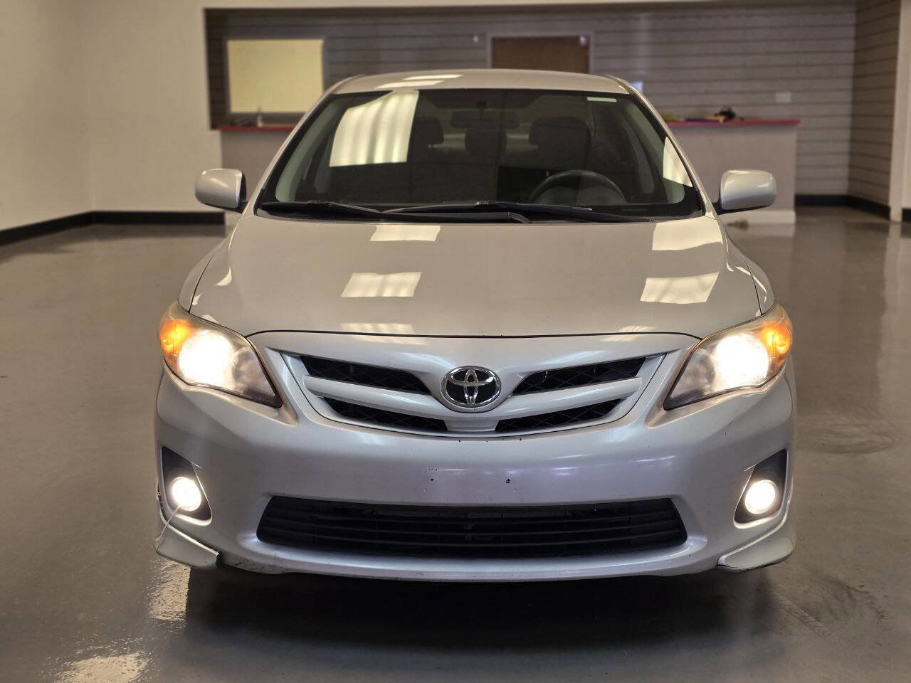 Used 2011 Toyota Corolla S image 3