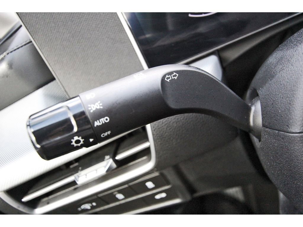 Certified 2025 Hyundai Sonata SE image 15