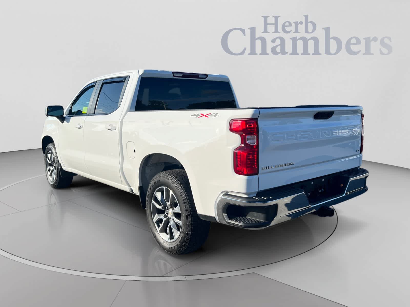 Certified 2024 Chevrolet Silverado 1500 LT AWD/4WD image 3