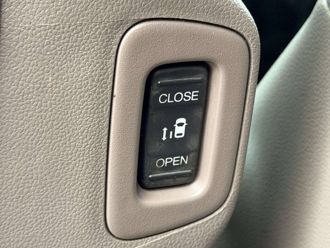 Used 2016 Honda Odyssey Touring image 24