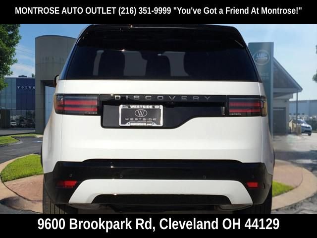 Used 2024 Land Rover Discovery Dynamic SE AWD/4WD image 7