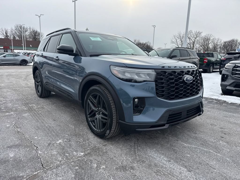 Used 2025 Ford Explorer ST w/ Sun And Sound Package image 4