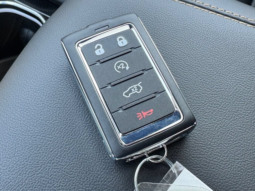 New 2026 Jeep Grand Cherokee L Limited AWD/4WD image 32