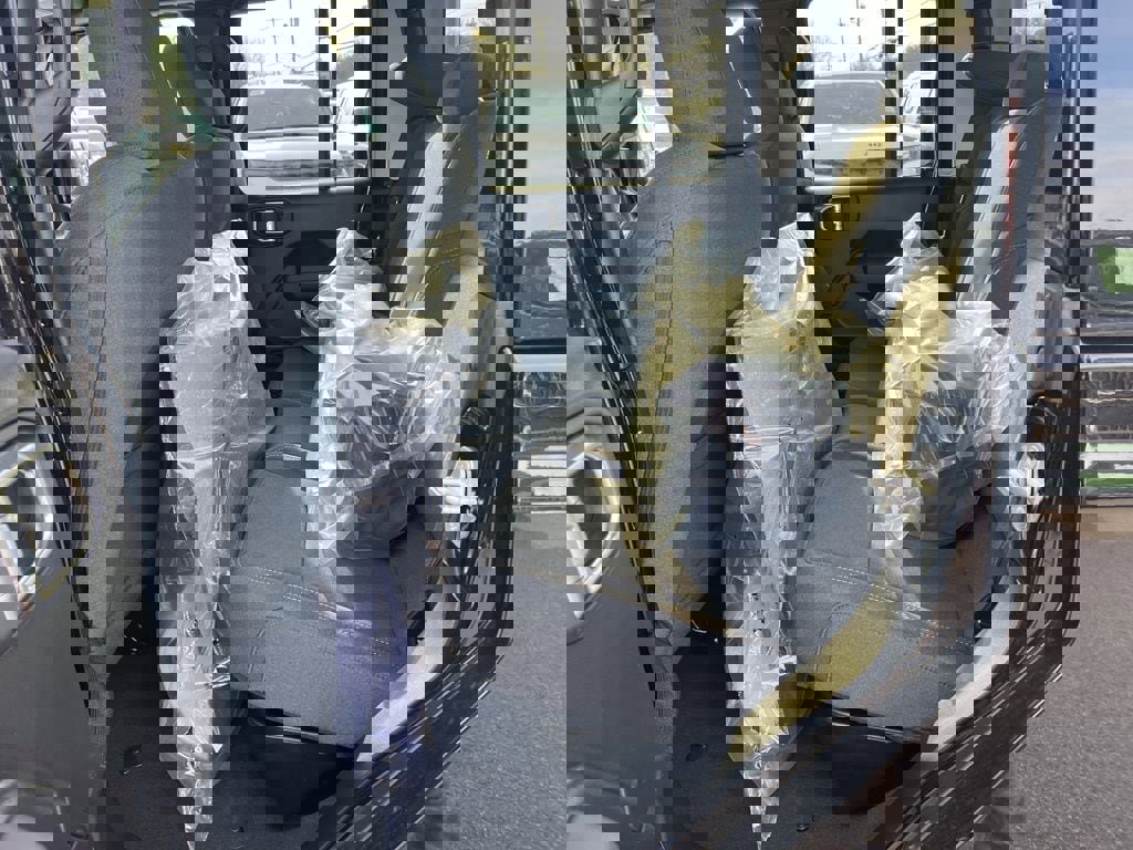 New 2026 Jeep Gladiator Sport image 18