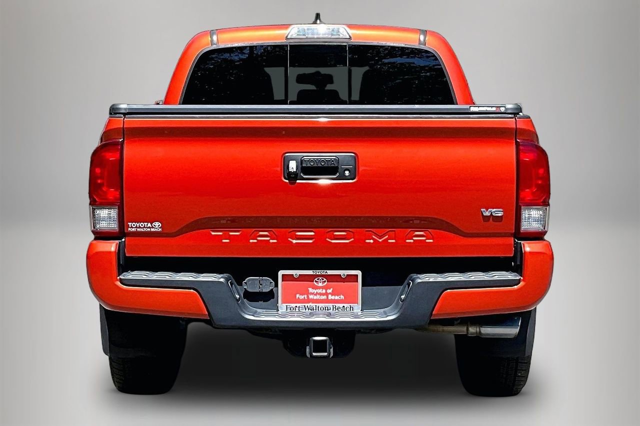 Used 2017 Toyota Tacoma TRD Sport w/ Tow Package (A/T) AWD/4WD image 6