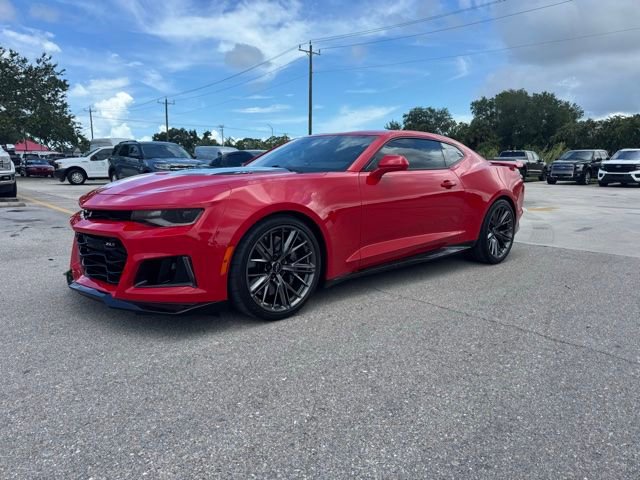 Used 2023 Chevrolet Camaro ZL1 RWD image 2