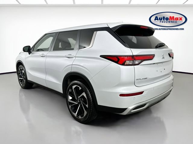 Used 2024 Mitsubishi Outlander SE image 5