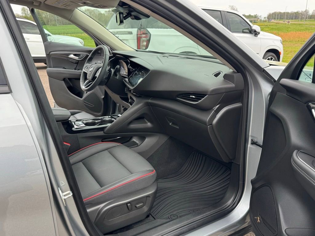 Used 2023 Buick Envision Essence w/ Sport Touring Package AWD/4WD image 44