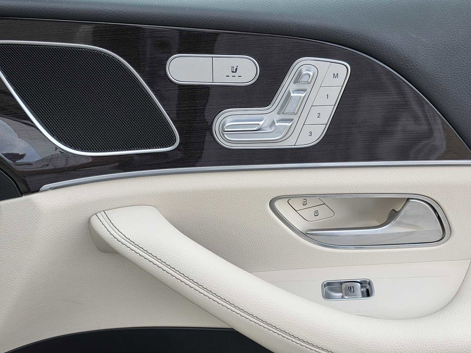 Used 2025 Mercedes-Benz GLE 350 4MATIC image 13