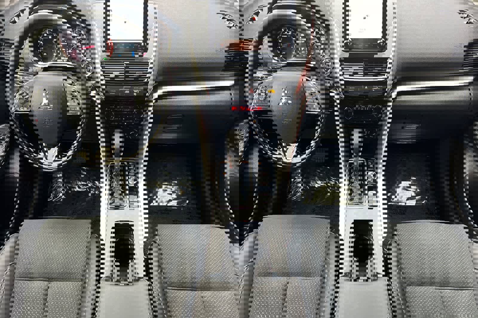 Used 2025 Mitsubishi Eclipse Cross SE image 4