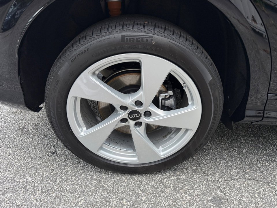 New 2025 Audi Q5 Premium Plus image 22