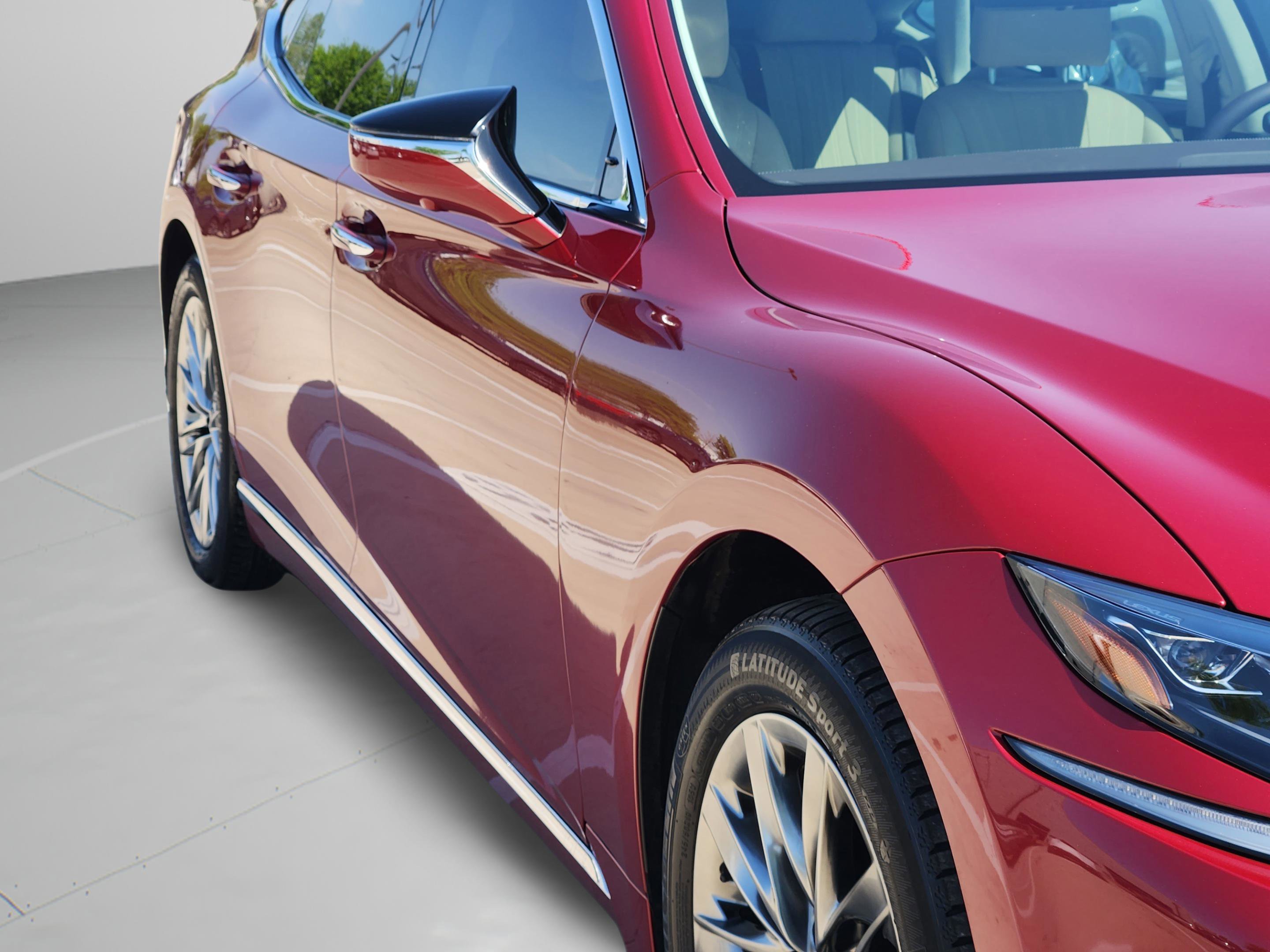 Used 2018 Lexus LS 500 w/ Interior Upgrade Package image 40