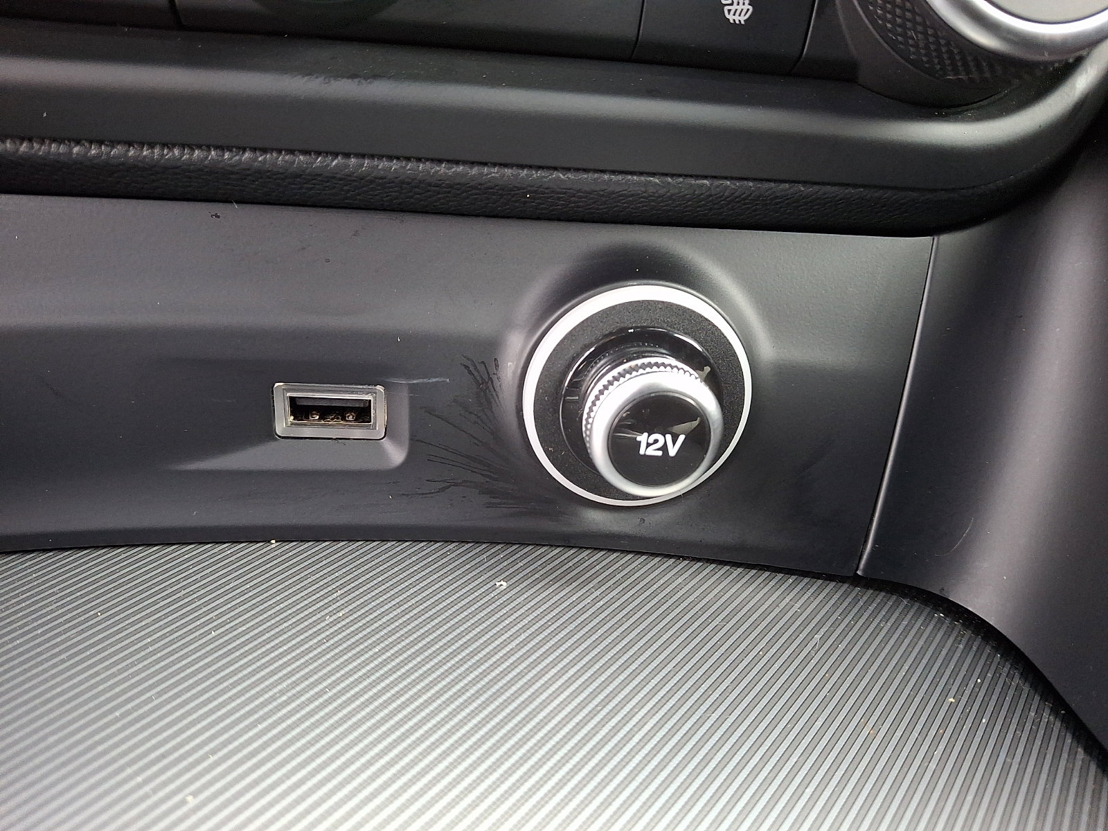 Used 2024 Alfa Romeo Stelvio Ti image 25