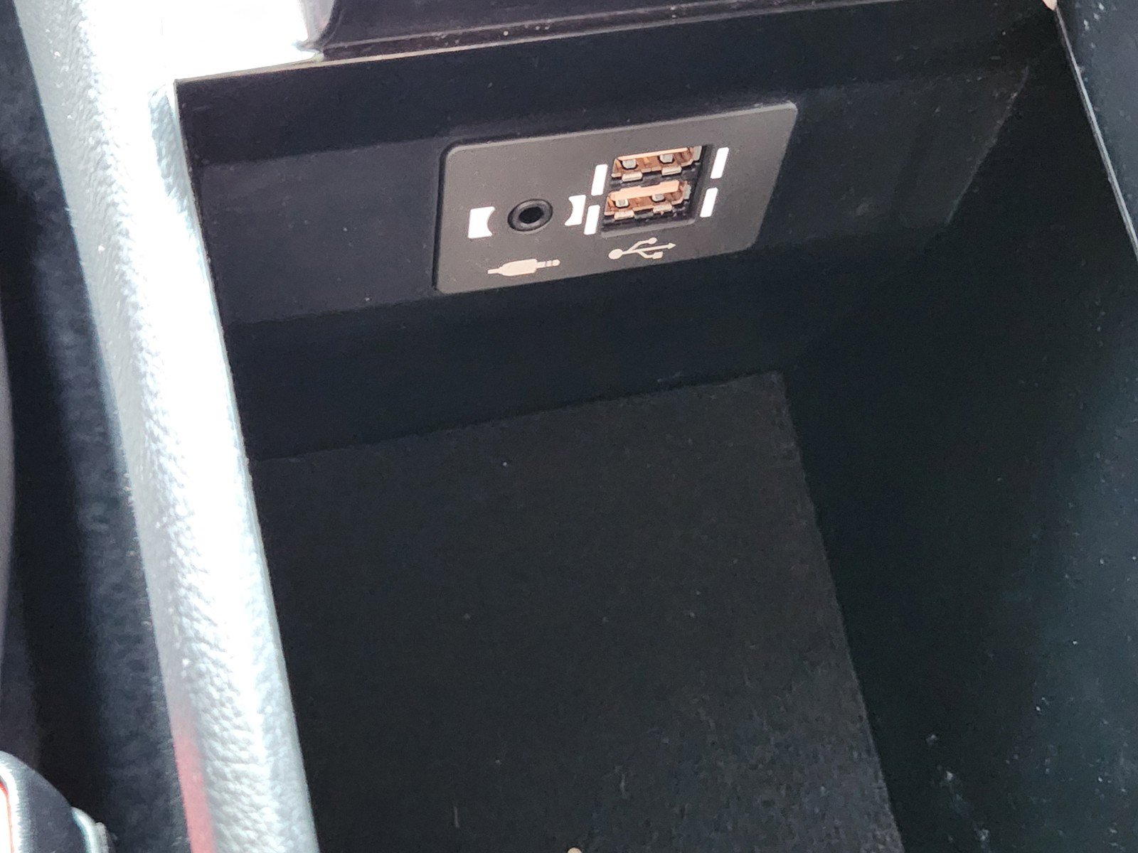 Used 2020 Lexus UX 200 w/ Accessory Package image 16