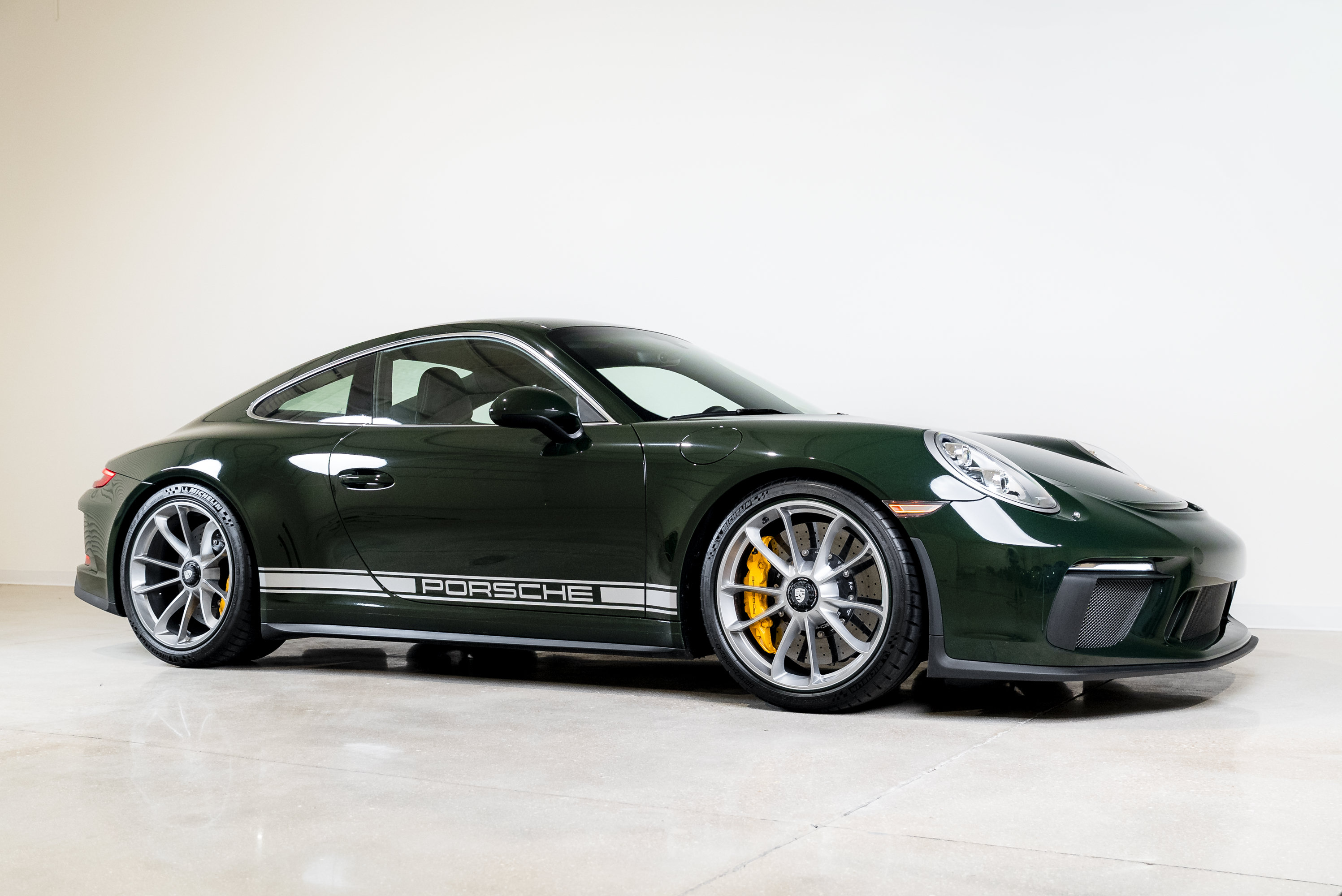 Used 2018 Porsche 911 GT3 RWD image 6