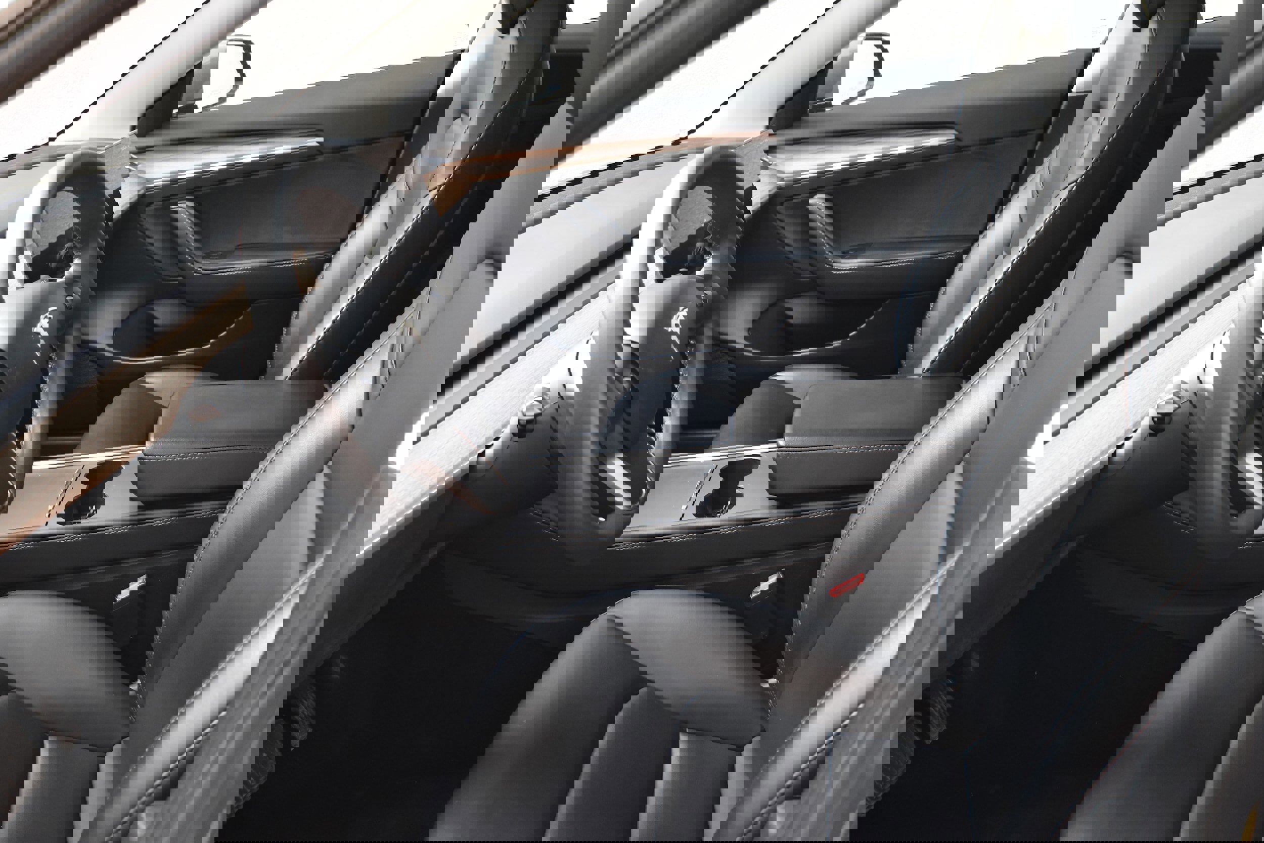 Used 2023 Tesla Model 3 Standard Range image 20