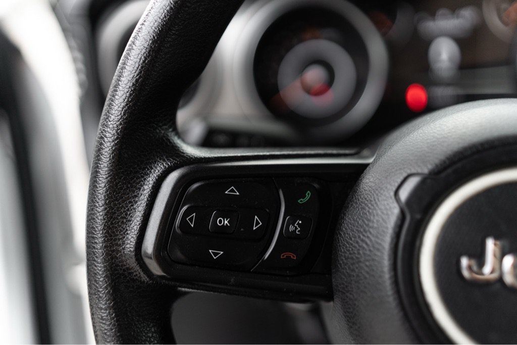 Used 2018 Jeep Wrangler Unlimited Sport AWD/4WD image 11