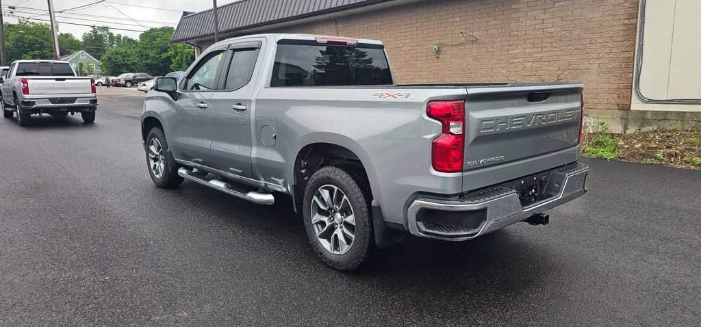 Certified 2026 Chevrolet Silverado 1500 LT AWD/4WD image 6