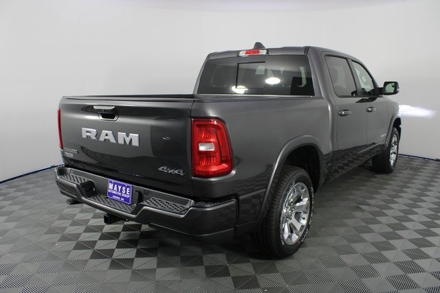 New 2025 RAM 1500 4x4 Crew Cab image 23