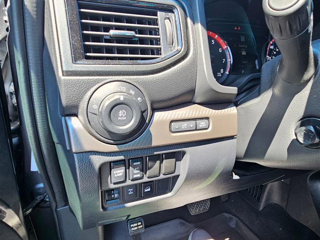 Used 2023 Nissan Titan PRO-4X w/ Pro-4x Convenience Package image 19